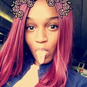 Meet your Posher, Deanna